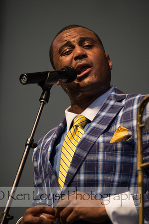 Glen David Andrews, Jazz Fest 2011, New Orleans-7